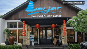 pemandangan restoran klasik di jakarta barat